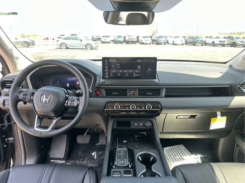 New 2026 Honda Pilot image 21