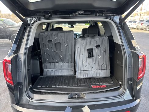 Used 2021 GMC Acadia SLE w/ Driver Convenience Package image 5