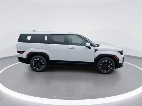 New 2026 Hyundai Santa Fe SE image 9