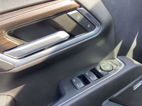 Certified 2023 Chevrolet Silverado 1500 RST image 9