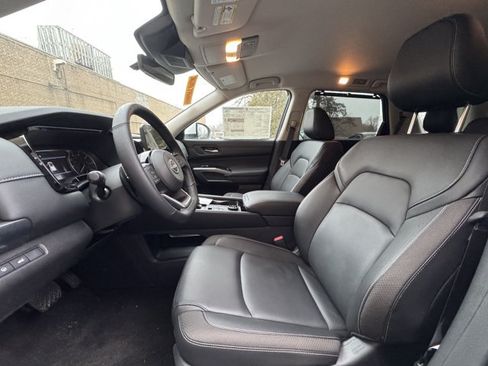 New 2025 Nissan Pathfinder SL AWD/4WD image 24