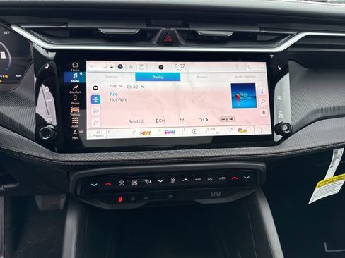 New 2026 Jeep Cherokee Overland image 12