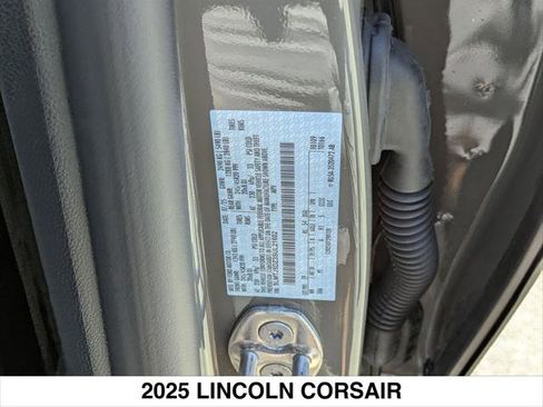 New 2025 Lincoln Corsair Grand Touring image 15
