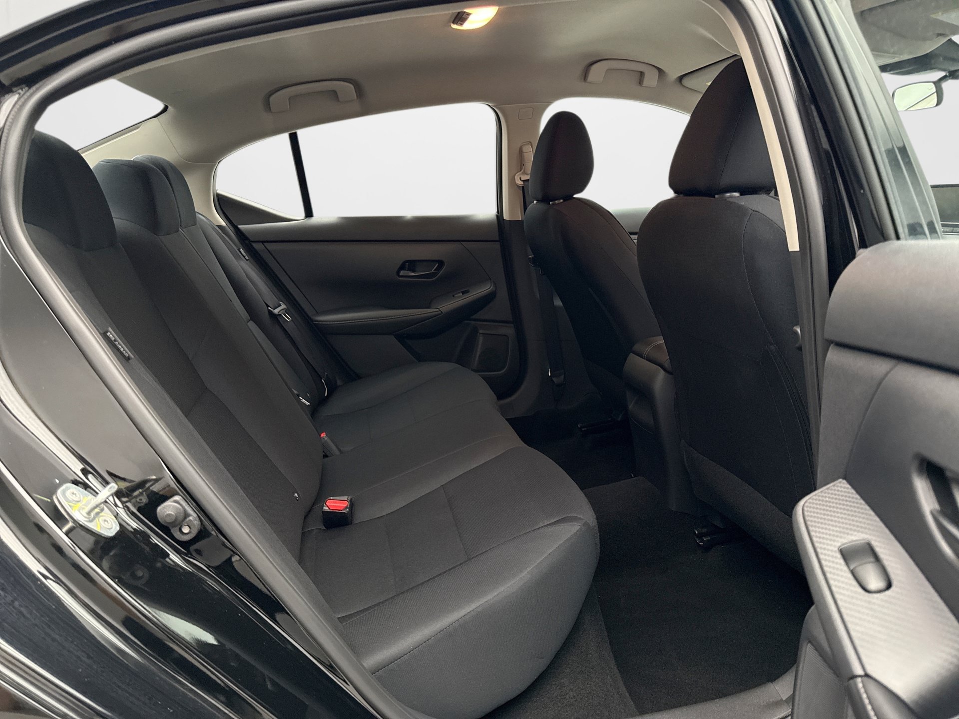 Used 2025 Nissan Sentra S FWD image 10
