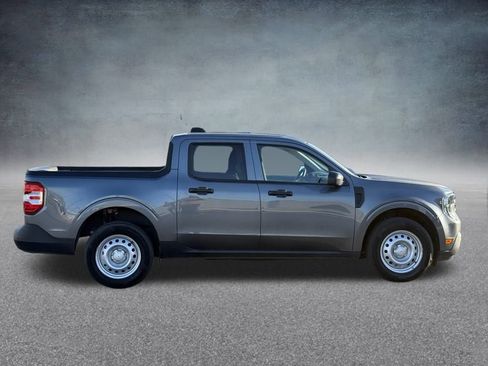 Used 2025 Ford Maverick XL image 2