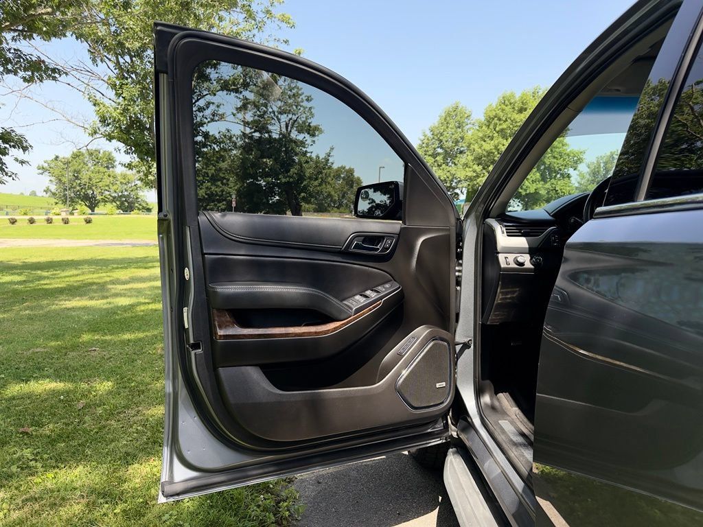 Used 2020 Chevrolet Tahoe LT AWD/4WD image 19