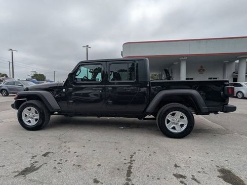 Used 2020 Jeep Gladiator Sport w/ Quick Order Package 24S image 6