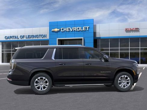 New 2026 Chevrolet Suburban LT w/ Comfort Package image 5