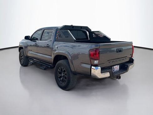 Used 2021 Toyota Tacoma SR5 RWD image 5