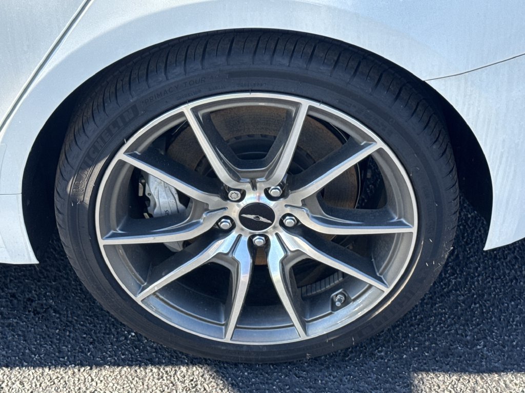 Used 2025 Genesis G70 2.5T RWD image 19