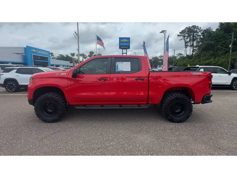 Used 2025 Chevrolet Silverado 1500 Custom Trail Boss AWD/4WD image 5