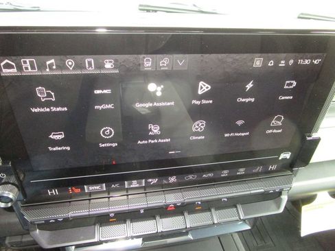 New 2026 GMC Hummer EV 2X image 43