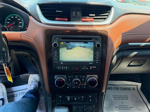 Used 2016 Chevrolet Traverse LTZ AWD/4WD image 16