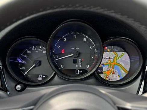 New 2026 Porsche Macan image 25