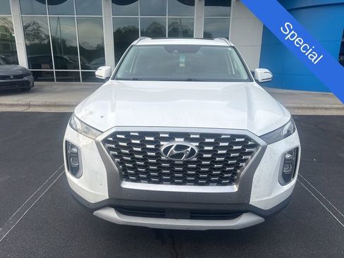 Used 2022 Hyundai Palisade SEL w/ Convenience Package image 2