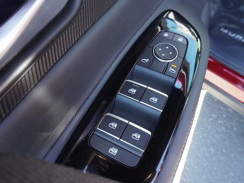 Used 2025 Nissan Murano SV FWD image 15
