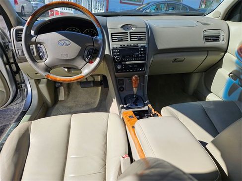 Used 2002 INFINITI I35 image 12