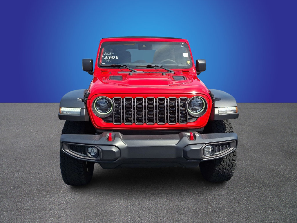 Used 2024 Jeep Wrangler Unlimited Rubicon AWD/4WD image 2