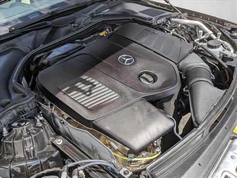 Used 2025 Mercedes-Benz C 300 4MATIC Sedan image 23