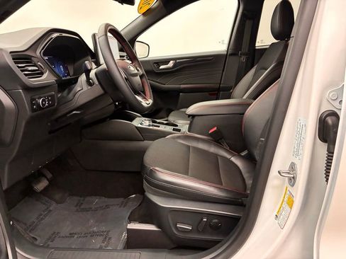 Certified 2025 Ford Escape ST-Line Elite w/ Tech Pack #2 image 19