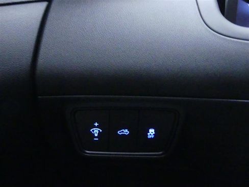 Used 2022 Hyundai Santa Cruz SEL Premium w/ Cargo Package image 17