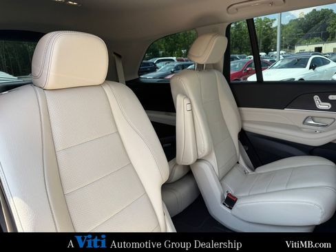 Certified 2022 Mercedes-Benz GLS 450 4MATIC image 28