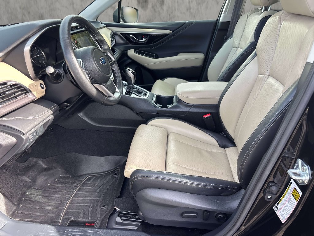 Used 2025 Subaru Outback Limited AWD/4WD image 11