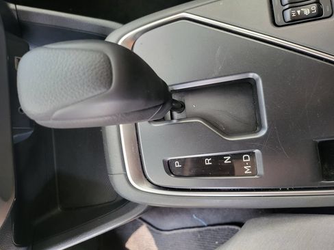 Used 2025 Subaru Crosstrek 2.5i Premium AWD/4WD image 6