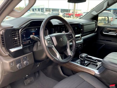 Certified 2023 Chevrolet Silverado 1500 RST w/ Rally Edition image 32