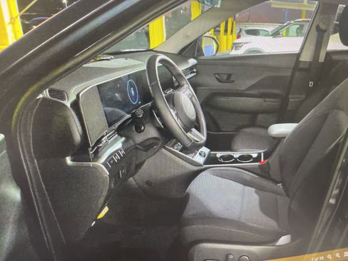 Certified 2025 Hyundai Kona SEL image 6