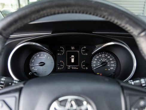 Used 2020 Toyota Sequoia SR5 image 27