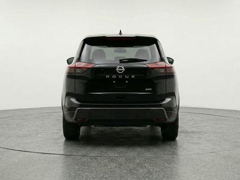 Used 2025 Nissan Rogue SV image 7