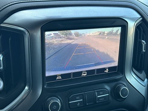 Used 2022 Chevrolet Silverado 2500 LTZ AWD/4WD image 17