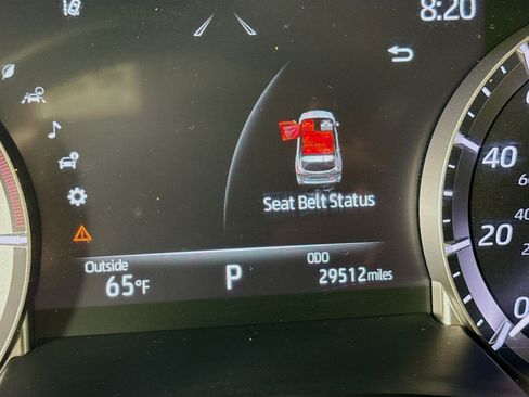 Certified 2023 Toyota Highlander XLE image 13