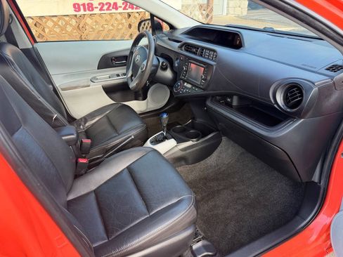 Used 2012 Toyota Prius C Four FWD image 10