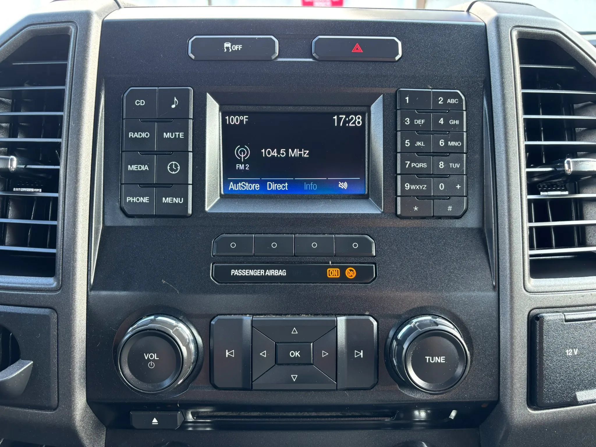 Used 2018 Ford F250 XL w/ Power Equipment Group RWD image 28