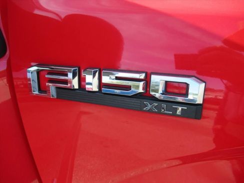 Used 2016 Ford F150 XLT w/ Equipment Group 302A Luxury image 9