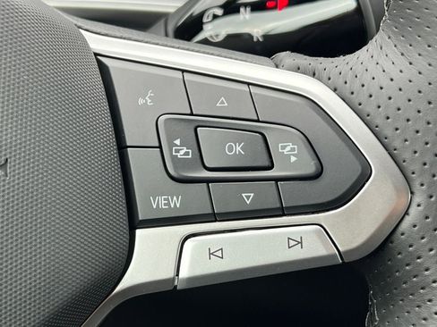 New 2026 Volkswagen Tiguan SE R-Line AWD/4WD image 22