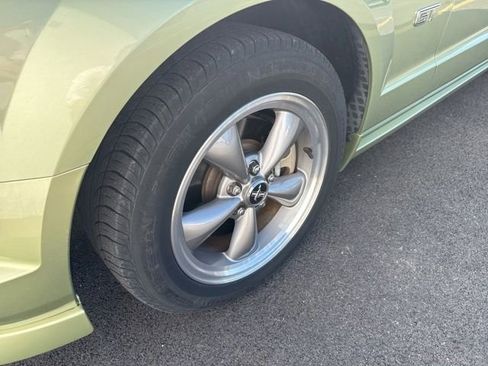 Used 2005 Ford Mustang GT RWD image 11