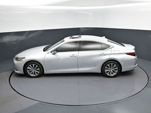 Used 2021 Lexus ES 350 w/ Premium Package image 32