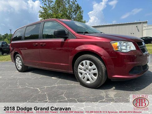 Used 2018 Dodge Grand Caravan SE w/ UConnect Hands-Free Group image 1