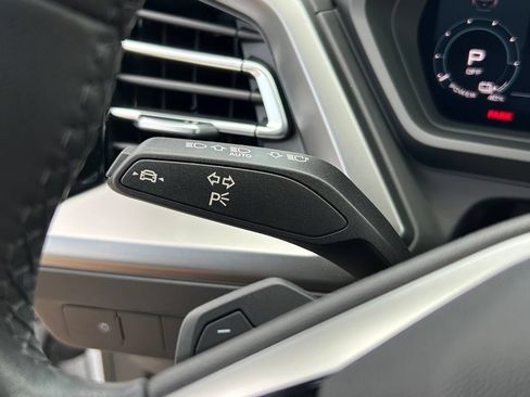 Used 2023 Audi Q4 e-tron Premium Plus w/ Premium Plus AWD/4WD image 25