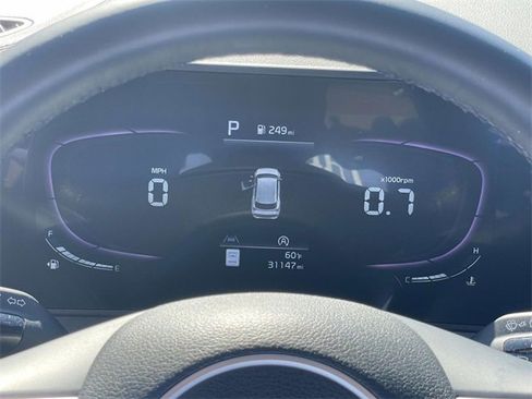 Used 2023 Kia Sportage EX image 19