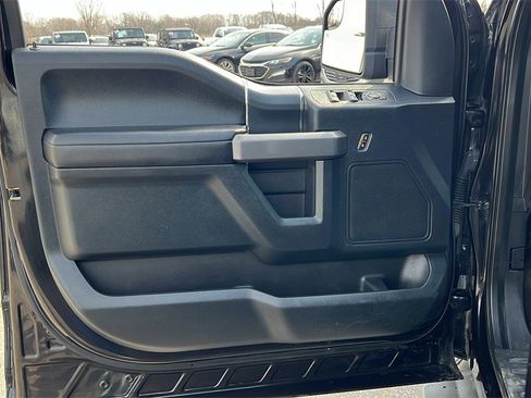 Used 2020 Ford F150 XLT w/ Equipment Group 302A Luxury image 9