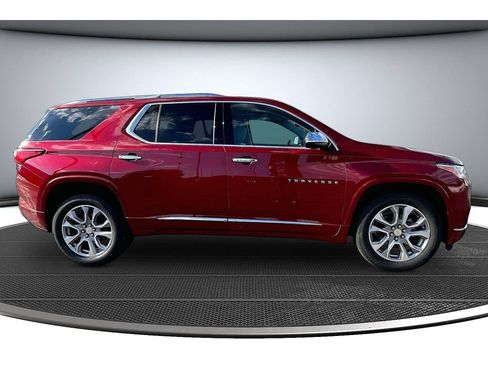 Used 2019 Chevrolet Traverse Premier AWD/4WD image 14
