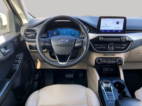 Certified 2022 Ford Escape SEL w/ Technology Package FWD image 6