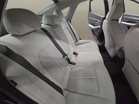 Used 2025 Hyundai Sonata SEL FWD image 24