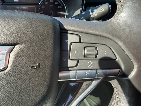 Used 2022 Cadillac XT6 Premium Luxury image 14