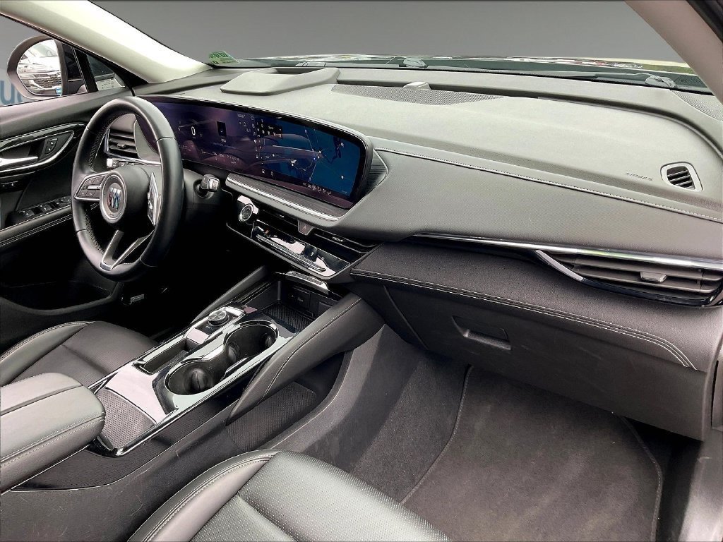 Used 2024 Buick Envision Preferred AWD/4WD image 13