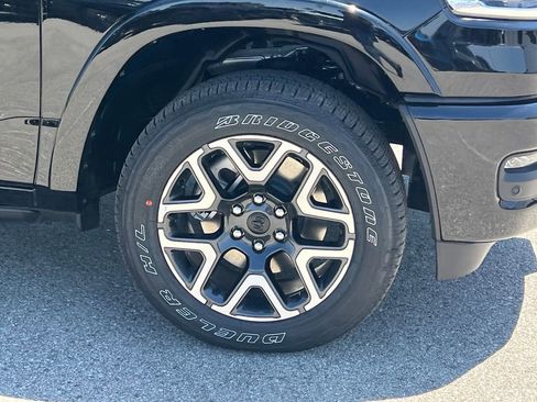 New 2026 RAM 1500 Laramie AWD/4WD image 12